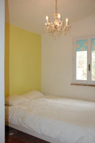 skleine slaapkamer beneden